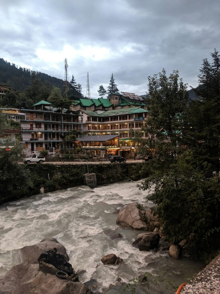 Hotels in Manali
